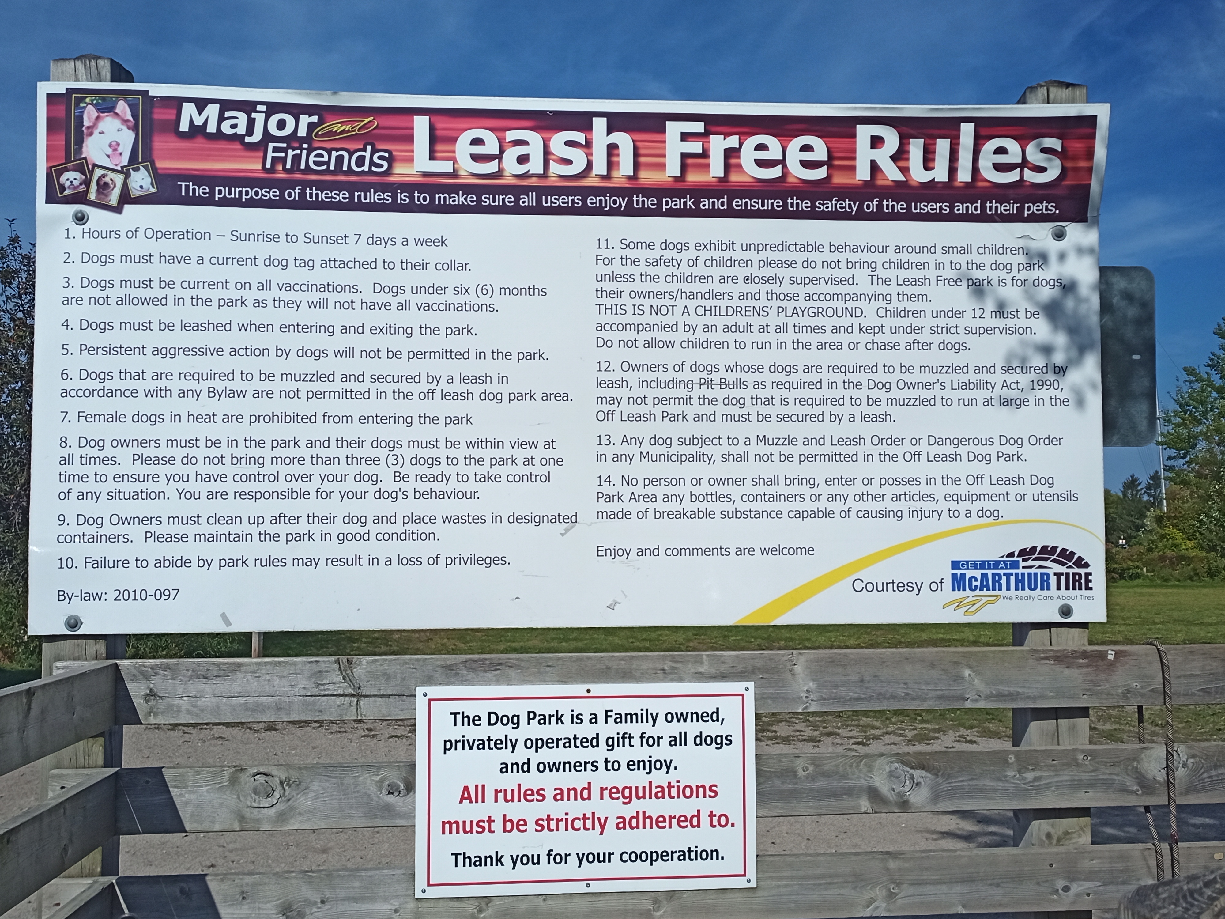 Mayor & Friends Leash Free Dog Park