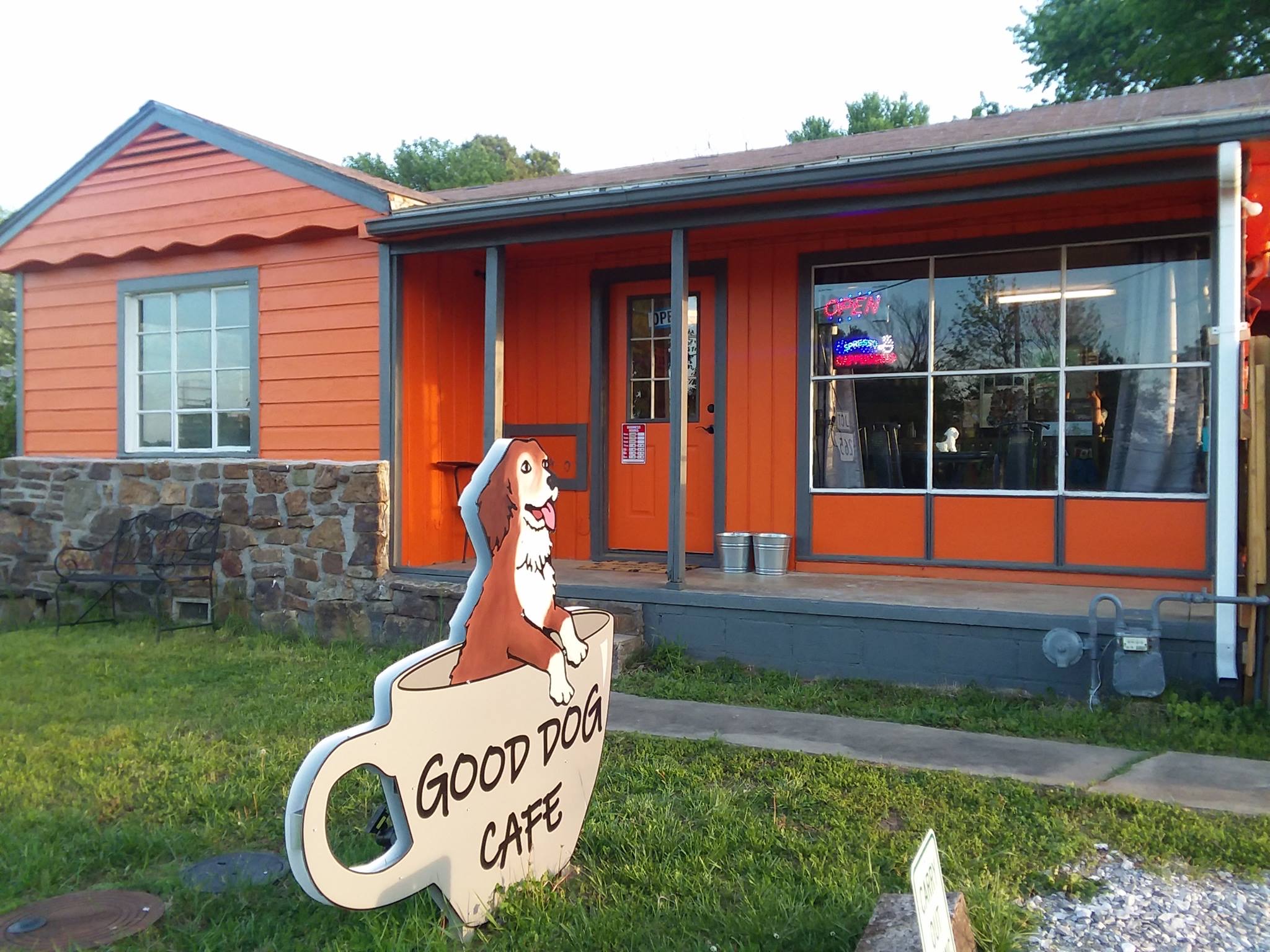 Good Dog Cafe