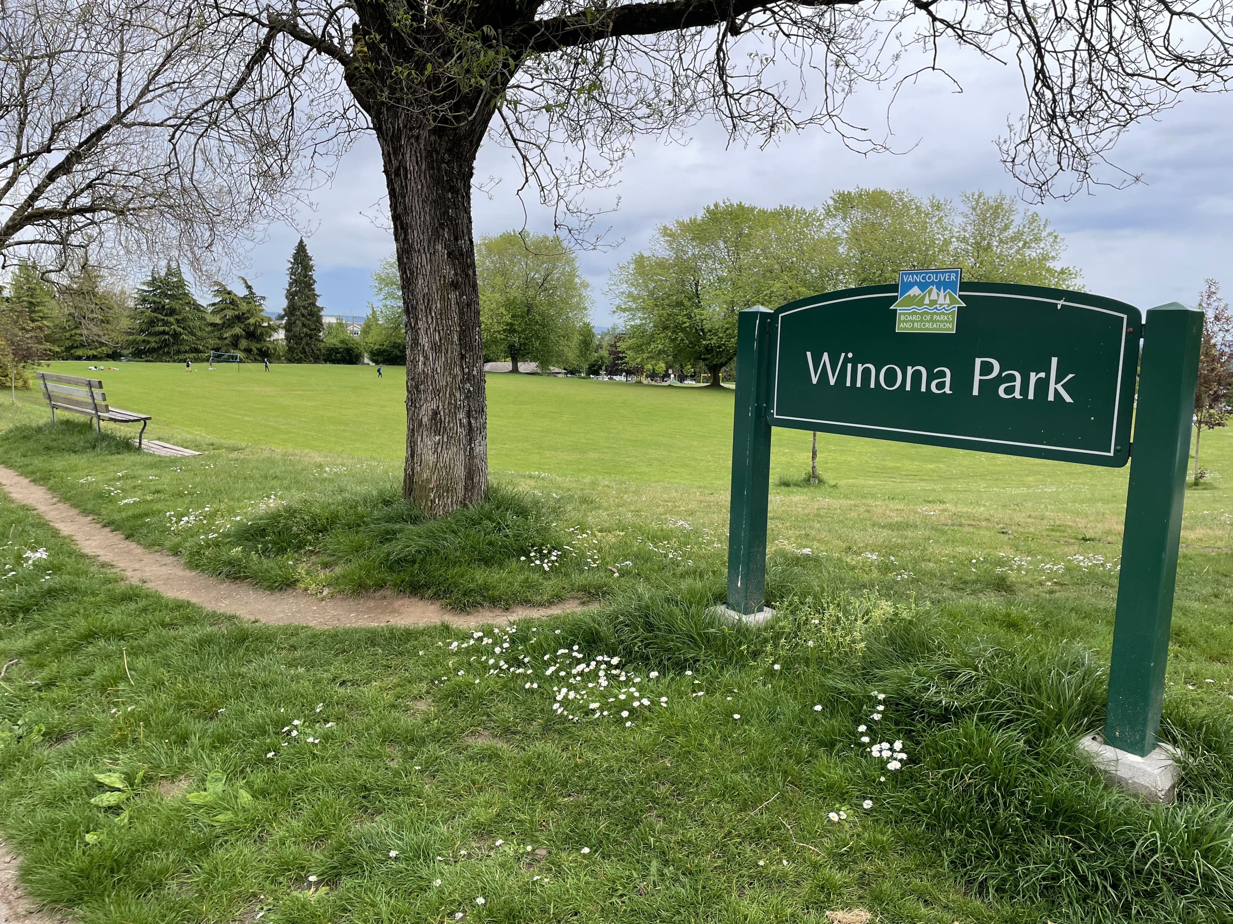 Winona Park, On-Leash