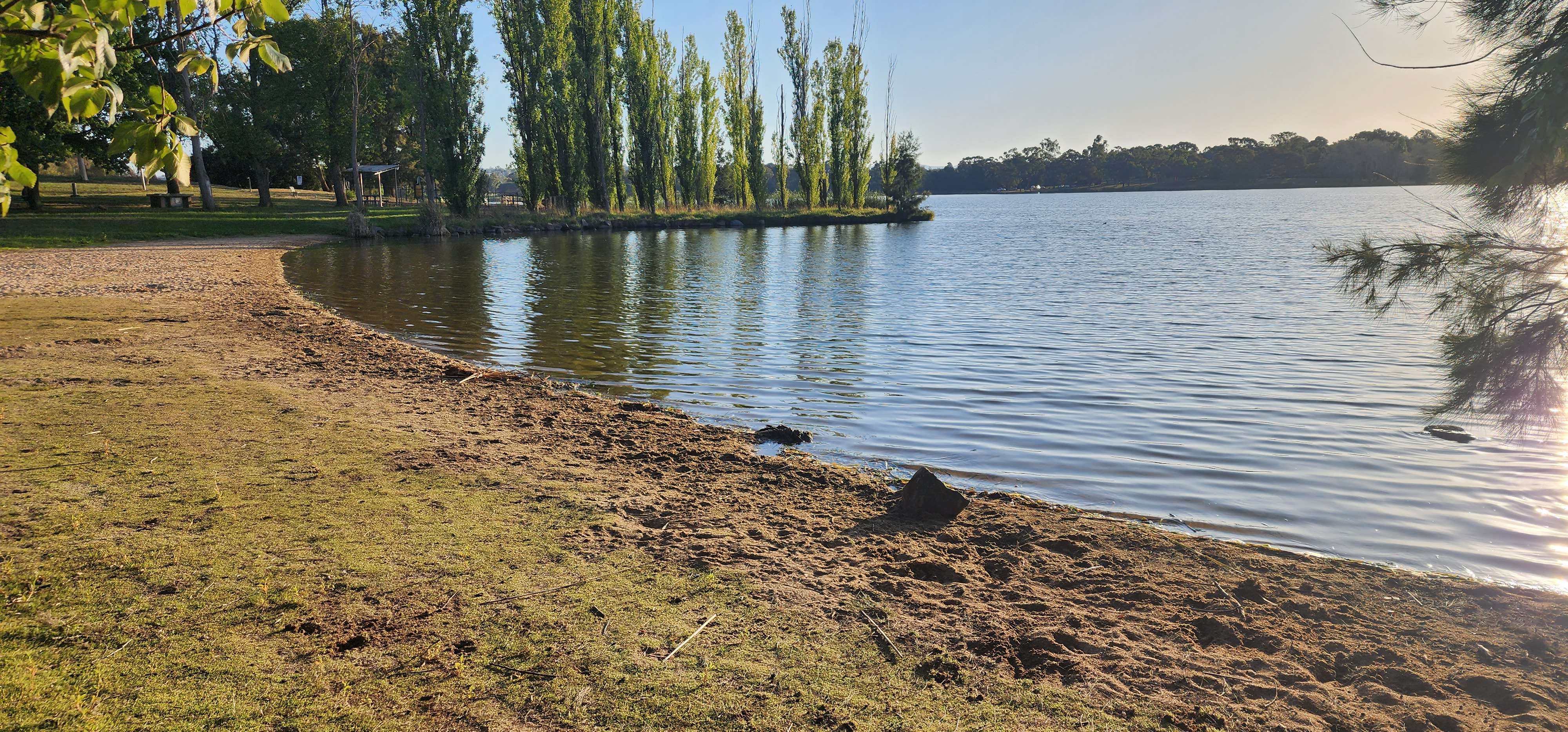 Diddams Close Park, Nengi Bamir Beach